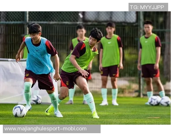 U15国足东亚杯阵容公布大卫领衔泰山足校与申花球员共同出征 U15国足东亚杯阵容公布大卫领衔泰山足校与申花球员共同出征