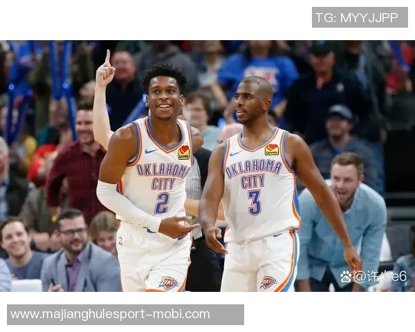 保罗谈球队训练营表现强调互信是成功的关键因素